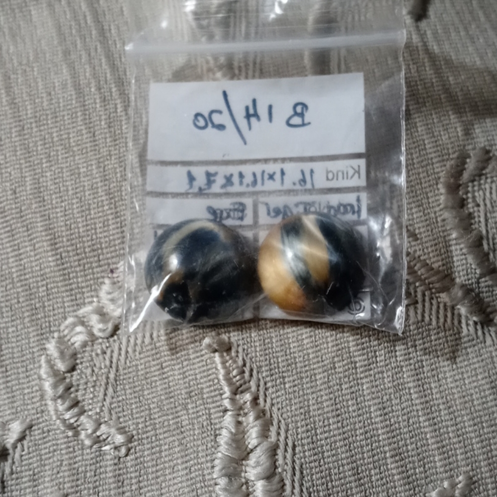 Iron tigers eye@25.01cts